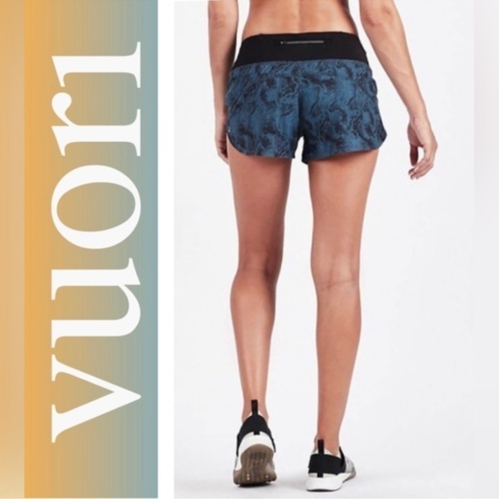 EUC VUORI OMNI PERFORMANCE SHORTS TIDE DUNES TEXTURE Size L